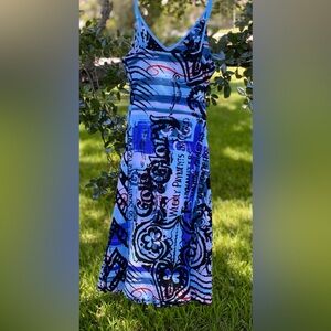 Noun Paris Dress Size L